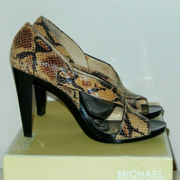 Michael Kors Heels 5.5 Iona Camel Reptile Snake Sandals Worn Once with Box - Picture 7 of 11